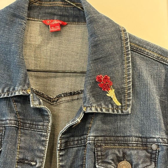 Vintage Avon David Mons 1997 Roses Bouquet Brooch Pin - Picture 8 of 14